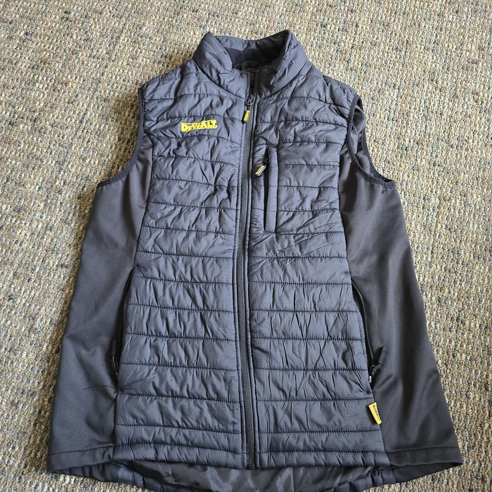DEWALT Black Work Vest with Yellow Accents